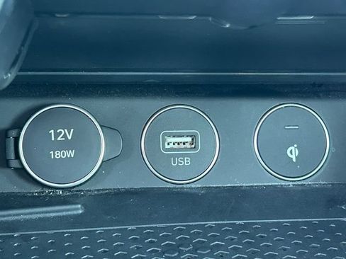 Used 2023 Genesis G70 2.0T w/ Sport Prestige Package AWD/4WD image 18