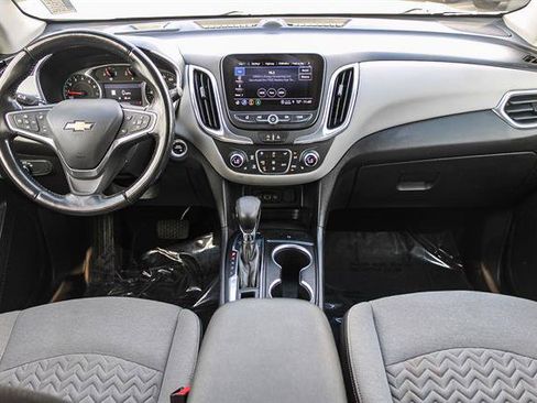 Used 2022 Chevrolet Equinox LT image 12