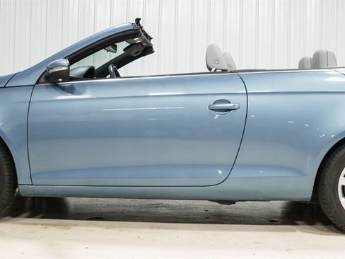 Used 2009 Volkswagen Eos Komfort FWD image 8