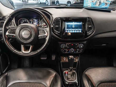 Used 2020 Jeep Compass Latitude image 12