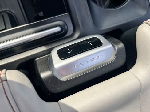 Certified 2025 Ford Expedition Active AWD/4WD image 54