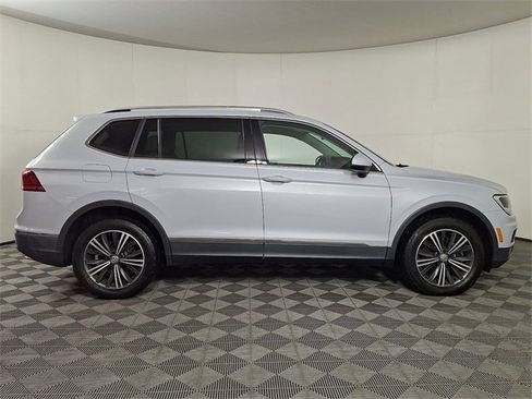 Used 2018 Volkswagen Tiguan SEL image 10