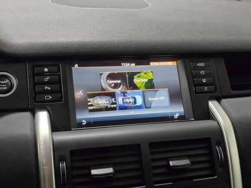 Used 2019 Land Rover Discovery Sport SE image 30