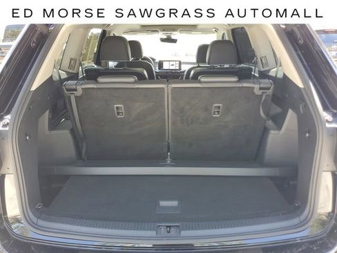 Used 2024 Volkswagen Atlas SEL Premium R-Line image 9