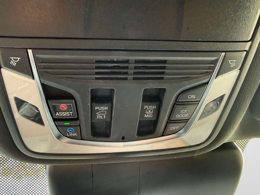 Certified 2025 Acura RDX SH-AWD image 27