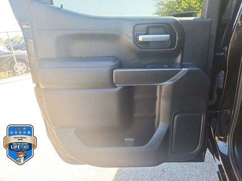 Certified 2021 GMC Sierra 1500 AT4 w/ Technology Package AWD/4WD image 9