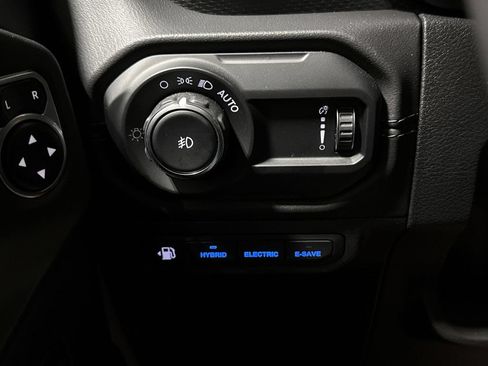 Used 2024 Jeep Wrangler Unlimited Rubicon 4xe AWD/4WD image 19