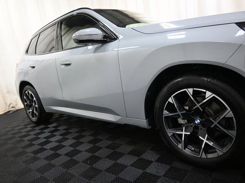 Used 2025 BMW X3 xDrive30i w/ Premium Package image 11