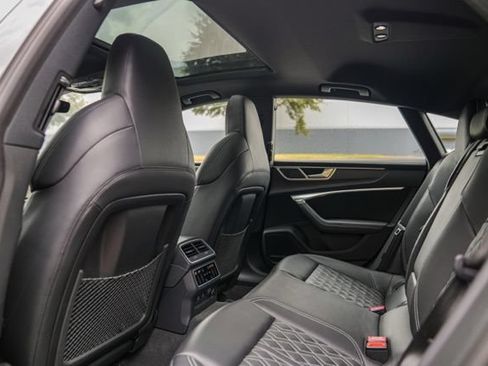 Used 2023 Audi S7 Premium Plus w/ Premium Plus Package AWD/4WD image 39