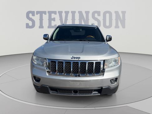 Used 2011 Jeep Grand Cherokee Overland AWD/4WD image 8