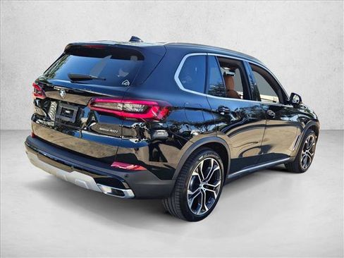 Used 2023 BMW X5 sDrive40i image 5