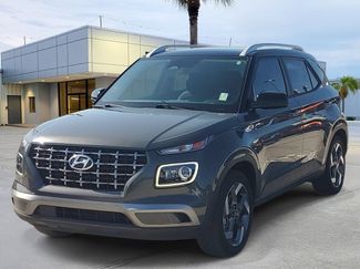 Used 2024 Hyundai Venue Limited FWD video 1