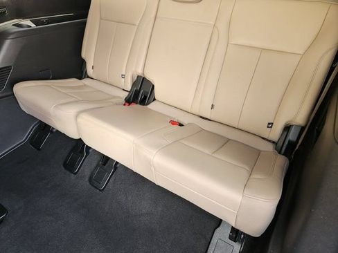 Used 2024 Ford Expedition XLT RWD image 29