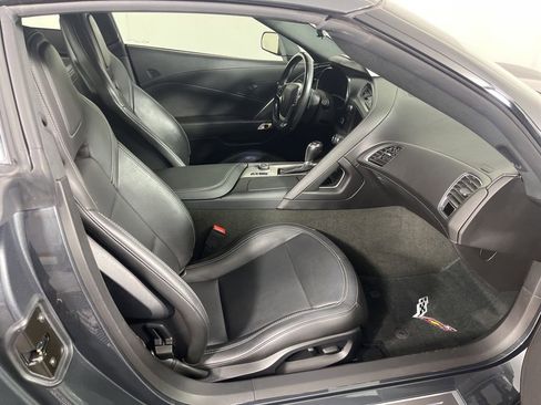 Used 2017 Chevrolet Corvette Stingray Coupe w/ Battery Protection Package RWD image 6