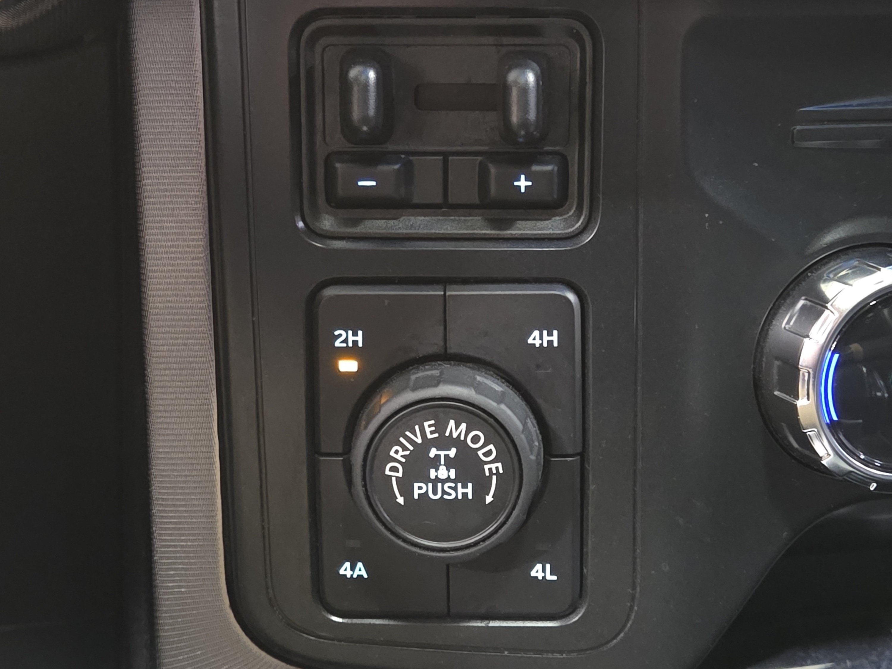 Used 2022 Ford F150 Platinum w/ Equipment Group 701A High AWD/4WD image 12