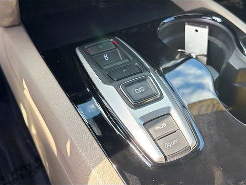 Used 2016 Honda Pilot Touring image 28