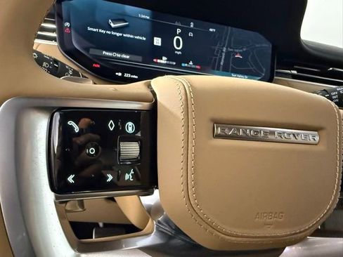 New 2026 Land Rover Range Rover SE image 18