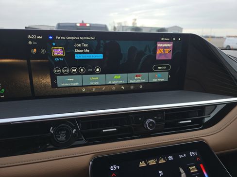 Used 2025 INFINITI QX80 Sensory image 8