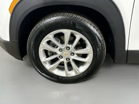 Used 2024 Chevrolet TrailBlazer LS w/ LS Convenience Package image 8