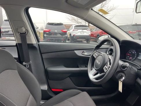 Certified 2024 Kia Forte LXS image 33
