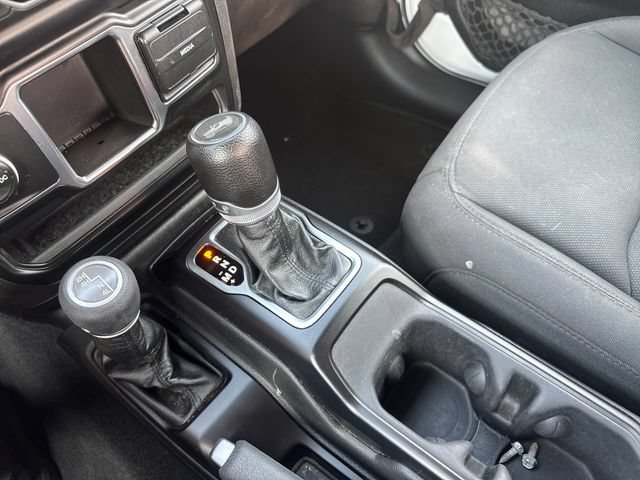 Used 2023 Jeep Wrangler Unlimited Sport AWD/4WD image 26