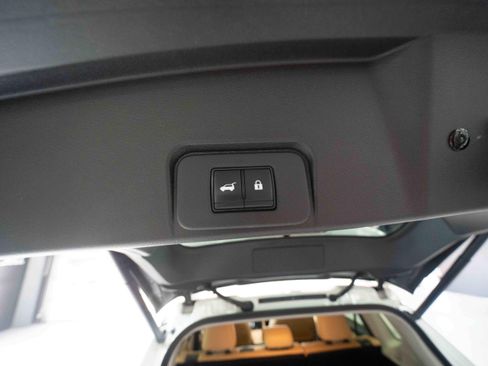 Used 2023 Nissan Rogue Platinum w/ Platinum Premium Package AWD/4WD image 29