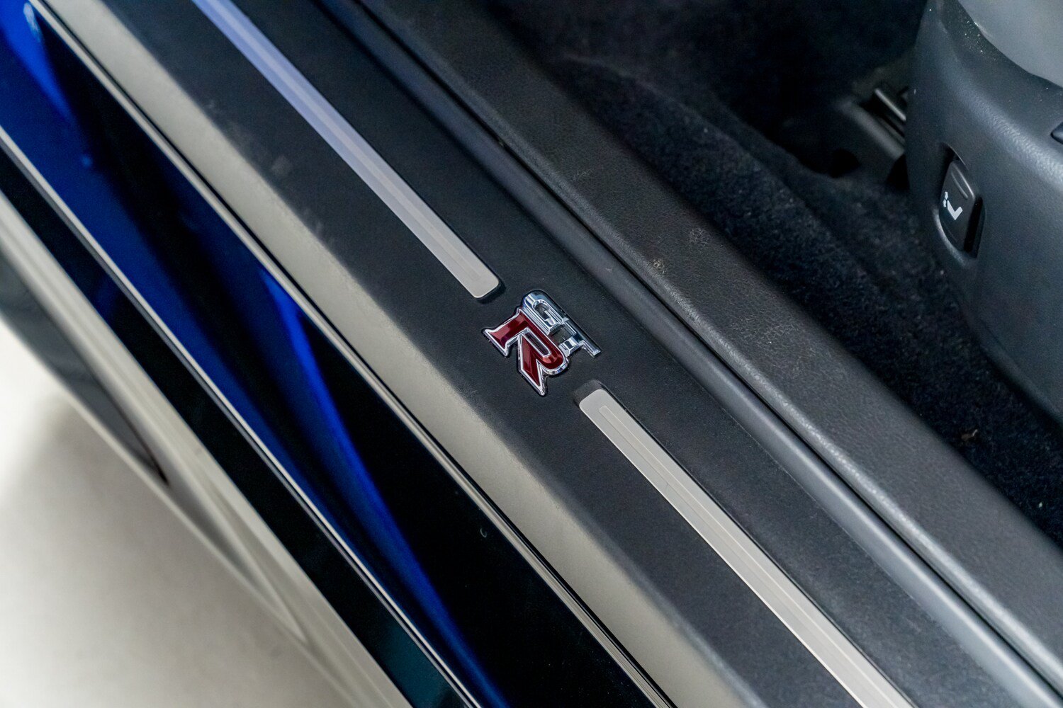 Used 2024 Nissan GT-R w/ Floor Mat Package AWD/4WD image 24