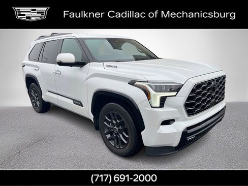 Used 2024 Toyota Sequoia Platinum image 2