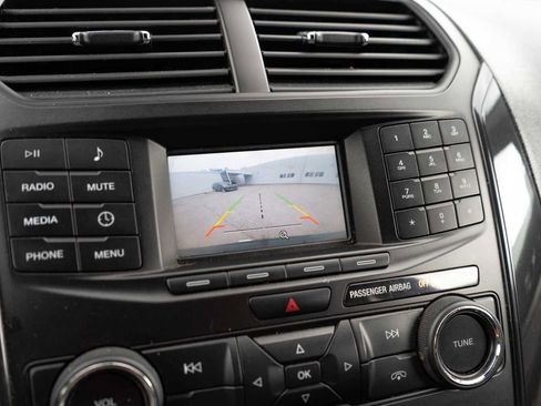 Used 2018 Ford Explorer FWD image 19