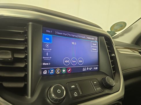 Used 2021 GMC Acadia SLE w/ Driver Convenience Package image 19