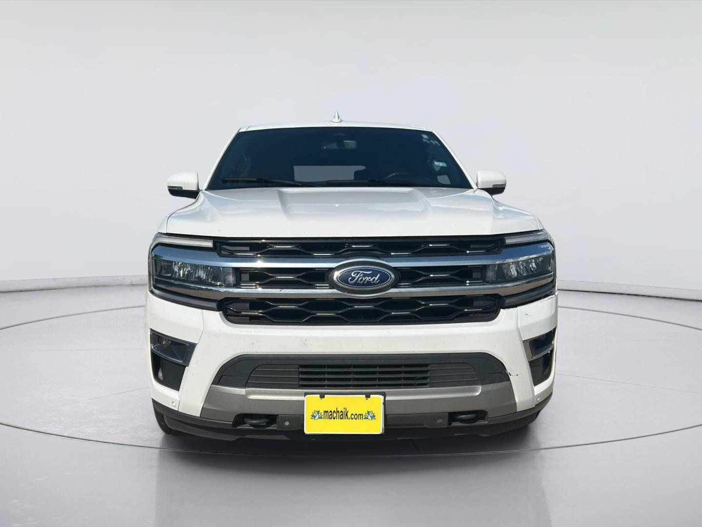 Used 2022 Ford Expedition Limited AWD/4WD image 2