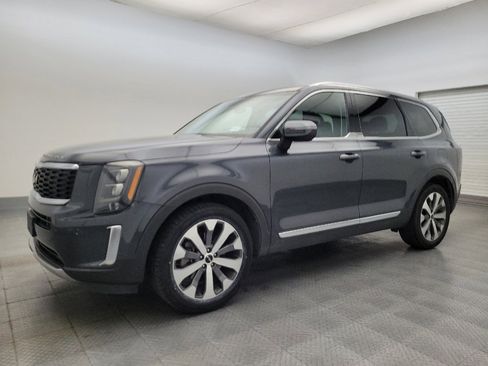 Used 2022 Kia Telluride EX w/ EX Premium Package image 2