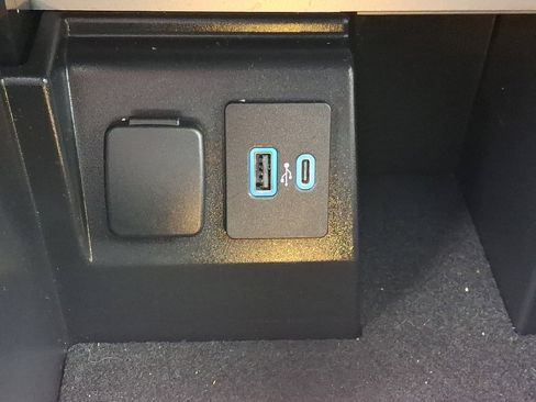 Used 2023 Ford Explorer Timberline image 27