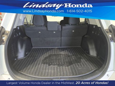 Used 2018 Toyota RAV4 LE w/ All Weather Liner Package image 8