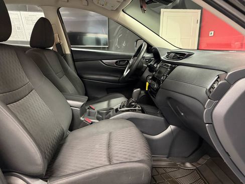 Used 2020 Nissan Rogue S AWD/4WD image 29