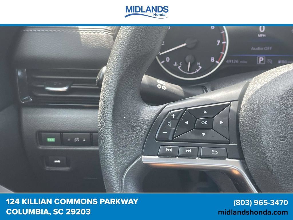 Used 2025 Nissan Sentra SV FWD image 20