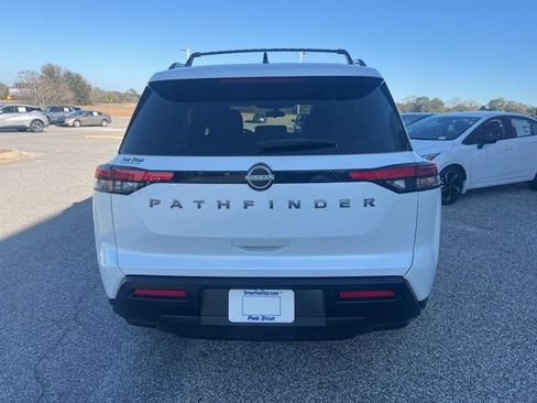 New 2026 Nissan Pathfinder SV image 25