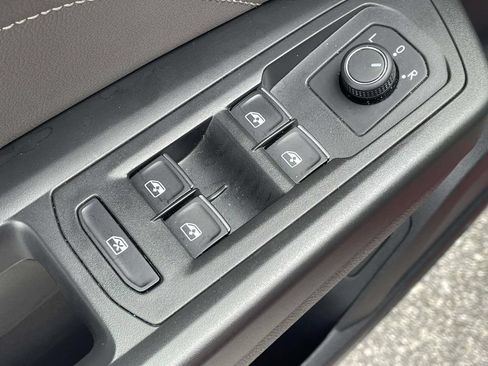 Certified 2023 Volkswagen Atlas SE FWD image 20