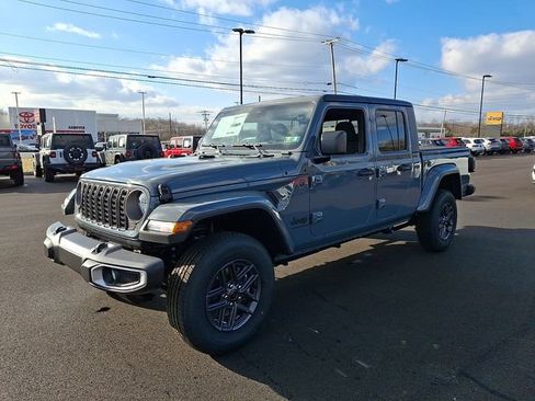 New 2026 Jeep Gladiator Sport AWD/4WD image 3