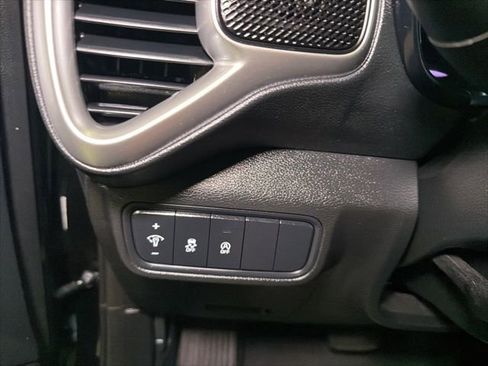 Used 2025 Kia Soul LX FWD image 35