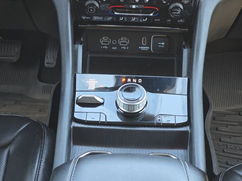 Used 2023 Jeep Grand Cherokee 30th Anniversary image 25