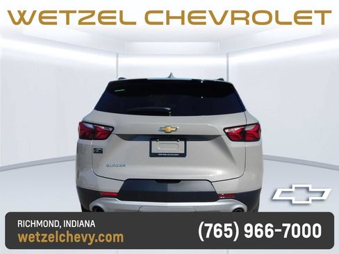 Used 2021 Chevrolet Blazer LT FWD image 4