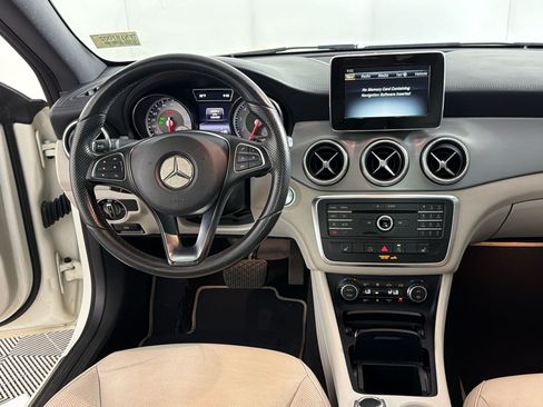 Used 2015 Mercedes-Benz CLA 250 4MATIC image 28