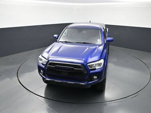 Used 2023 Toyota Tacoma SR5 RWD image 18