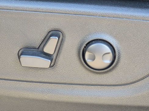 Used 2024 RAM 1500 Big Horn AWD/4WD image 17