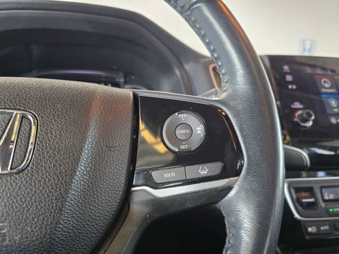 Used 2021 Honda Pilot Touring image 18