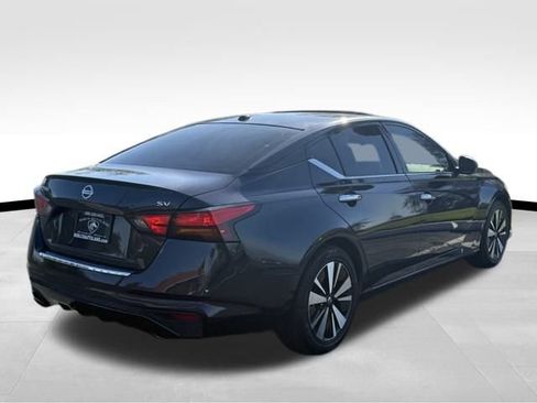 Used 2019 Nissan Altima 2.5 SV image 6
