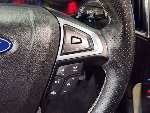 Used 2019 Ford Edge ST image 49