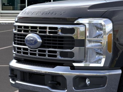 New 2026 Ford F350 XLT w/ 360-Degree Camera Package image 17