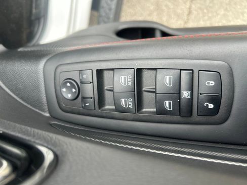 Used 2024 Dodge Durango GT AWD/4WD image 16